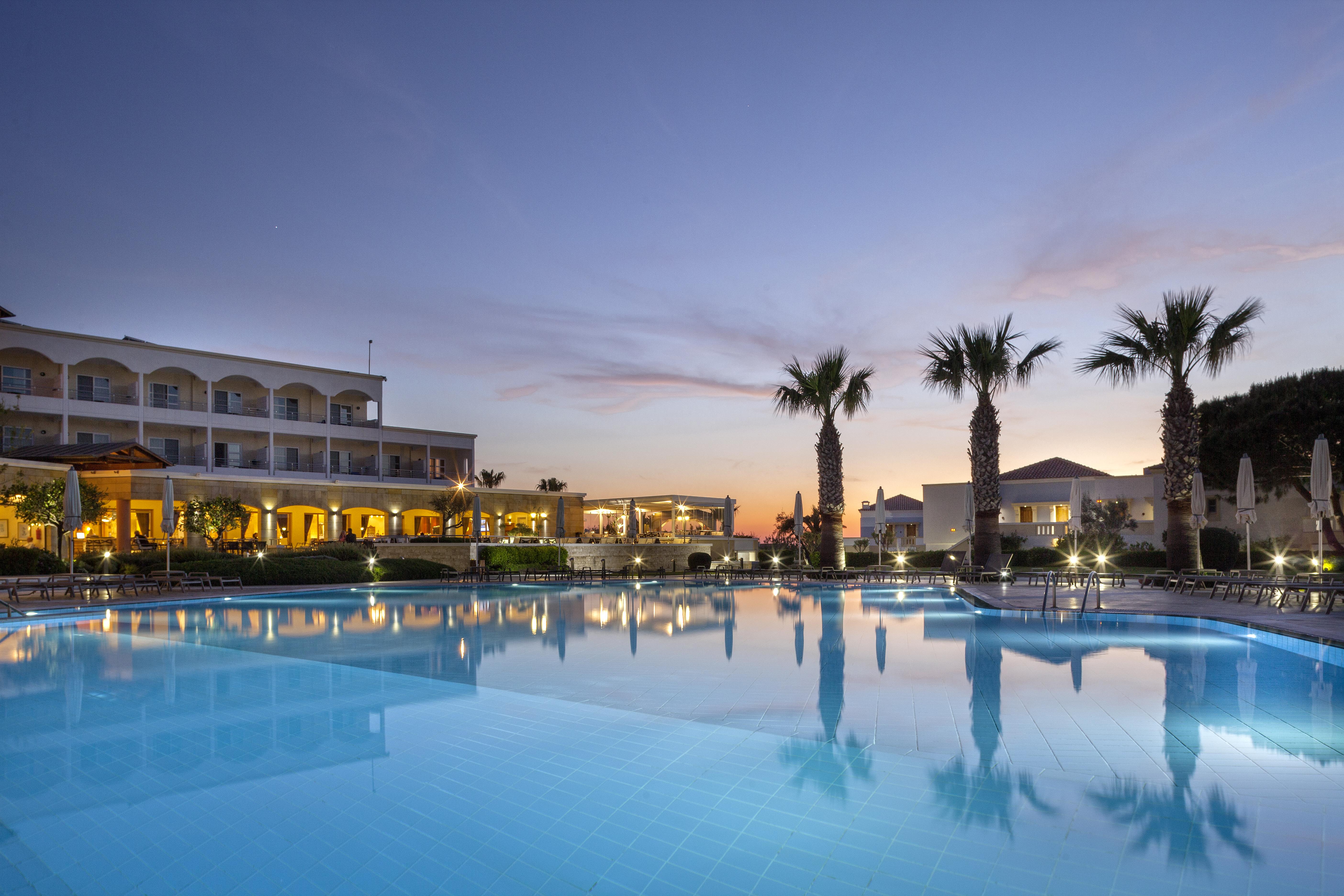 Neptune Luxury Resort Мастрихари Екстериор снимка