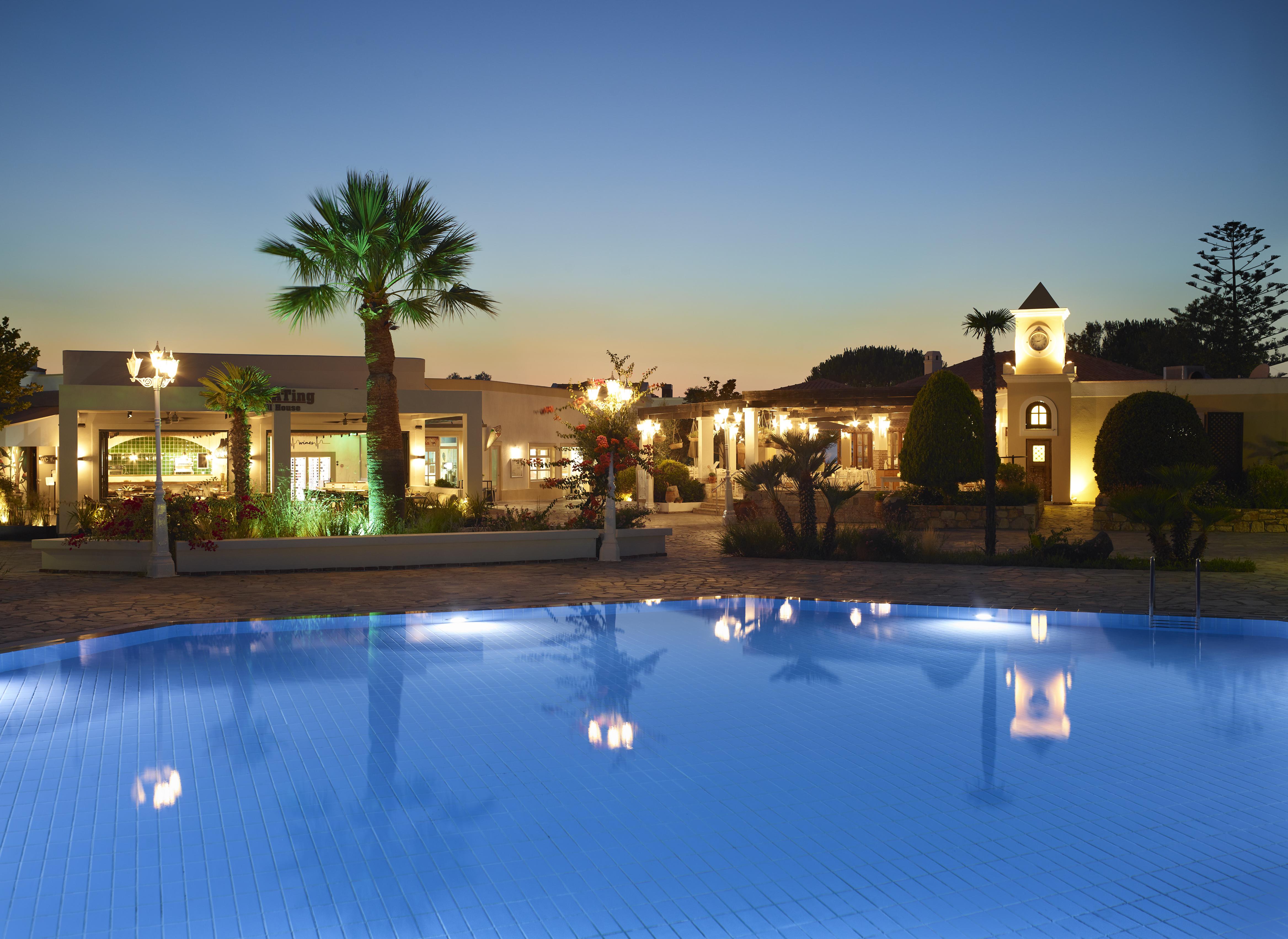 Neptune Luxury Resort Мастрихари Екстериор снимка
