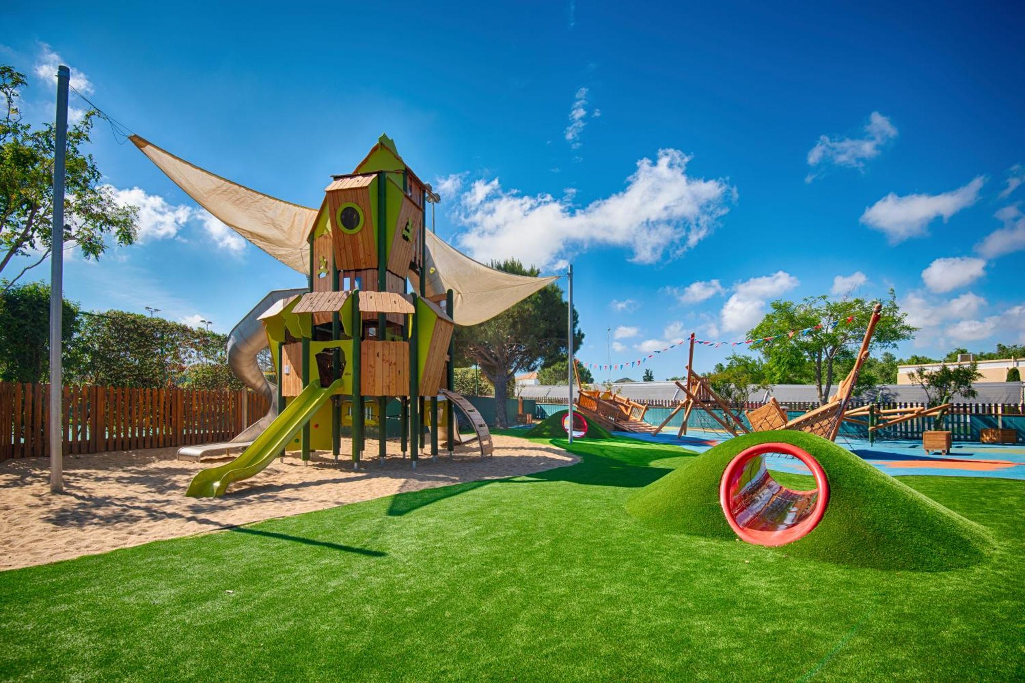 Neptune Luxury Resort Мастрихари Екстериор снимка